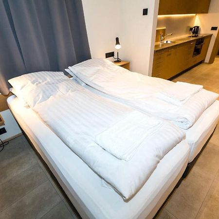 آكيورِيْري Hrimland Apartments المظهر الخارجي الصورة