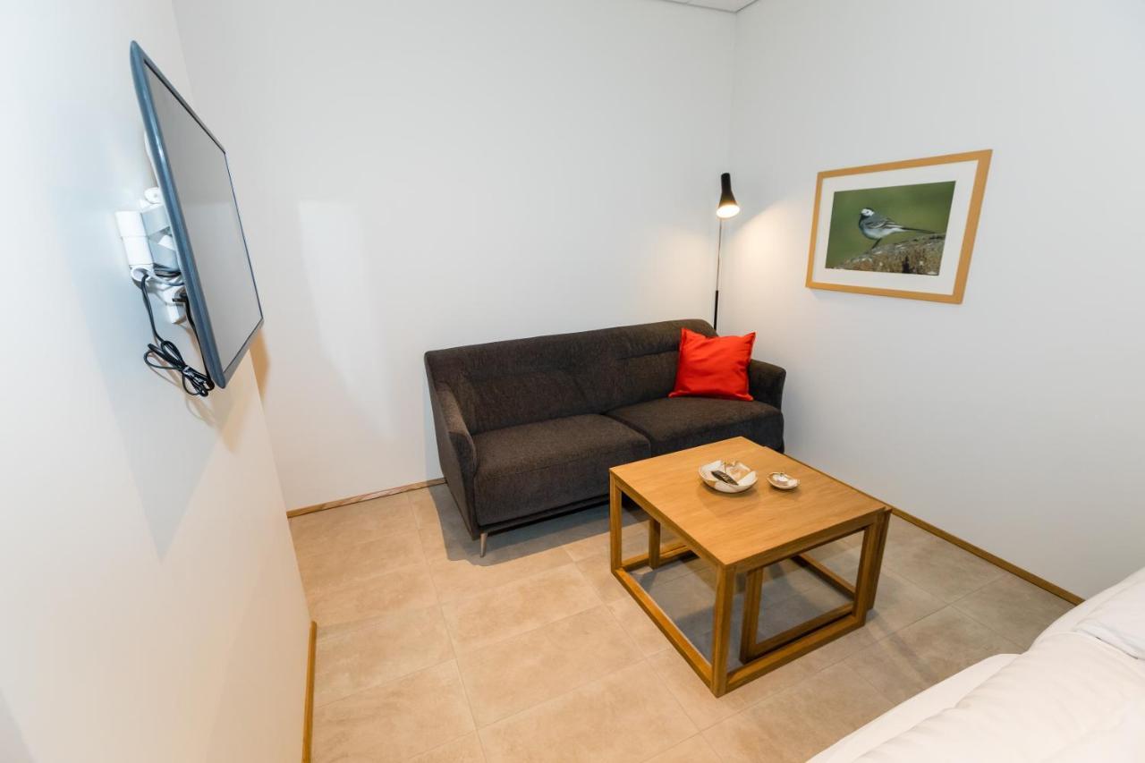 آكيورِيْري Hrimland Apartments المظهر الخارجي الصورة