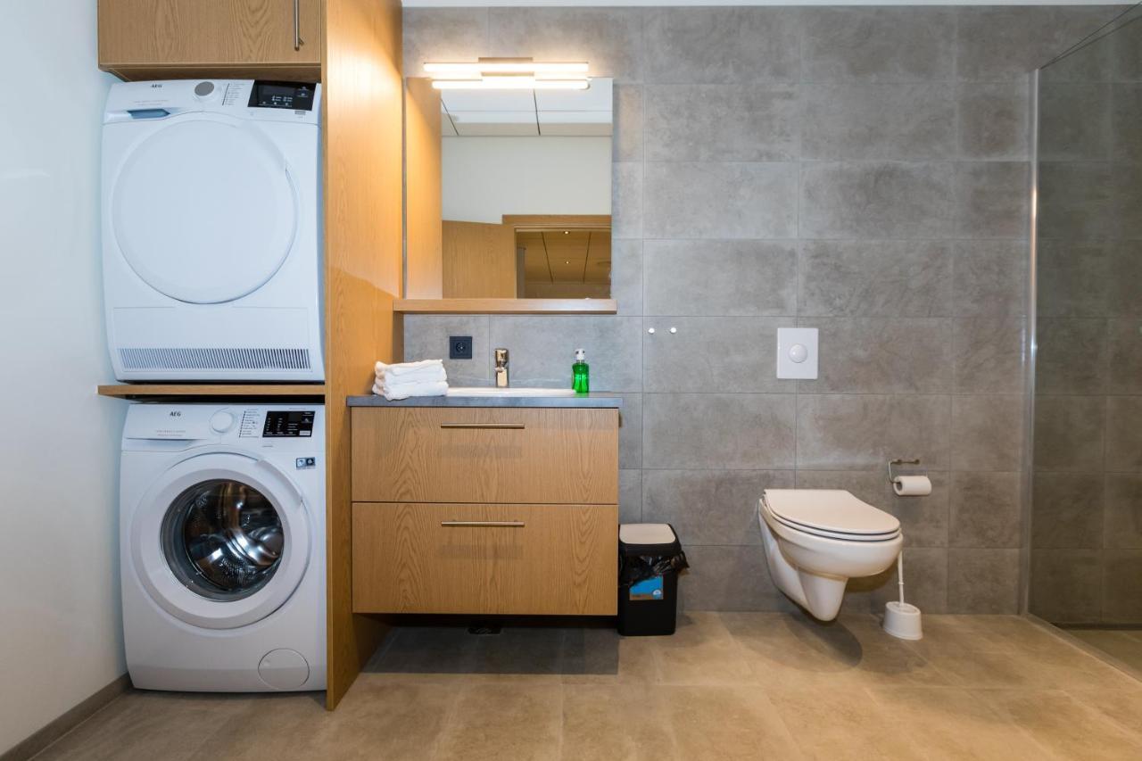 آكيورِيْري Hrimland Apartments المظهر الخارجي الصورة
