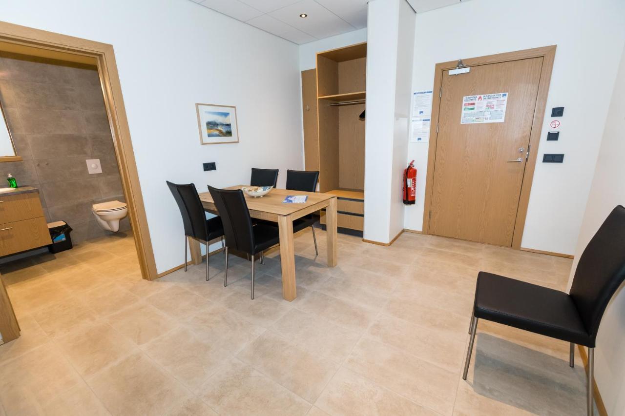 آكيورِيْري Hrimland Apartments المظهر الخارجي الصورة