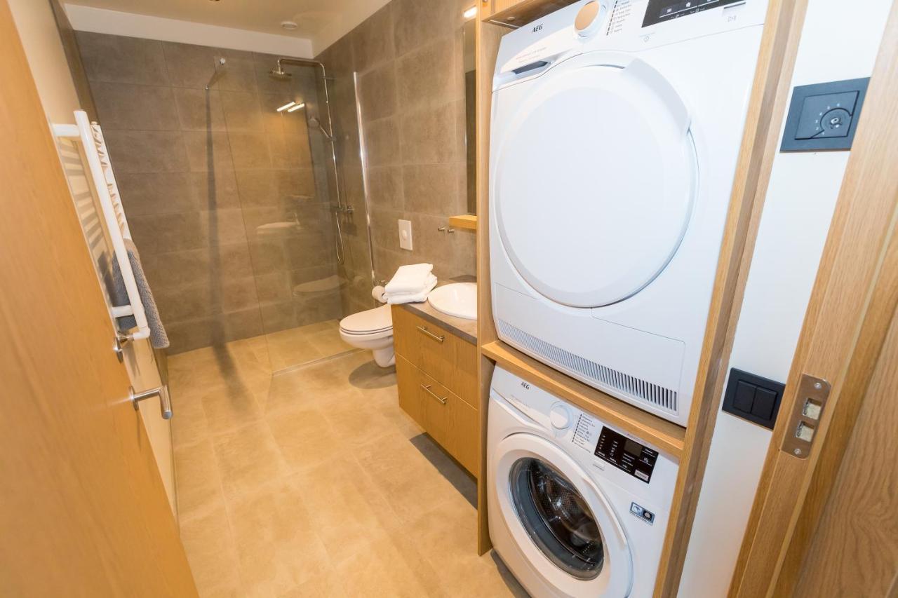 آكيورِيْري Hrimland Apartments المظهر الخارجي الصورة