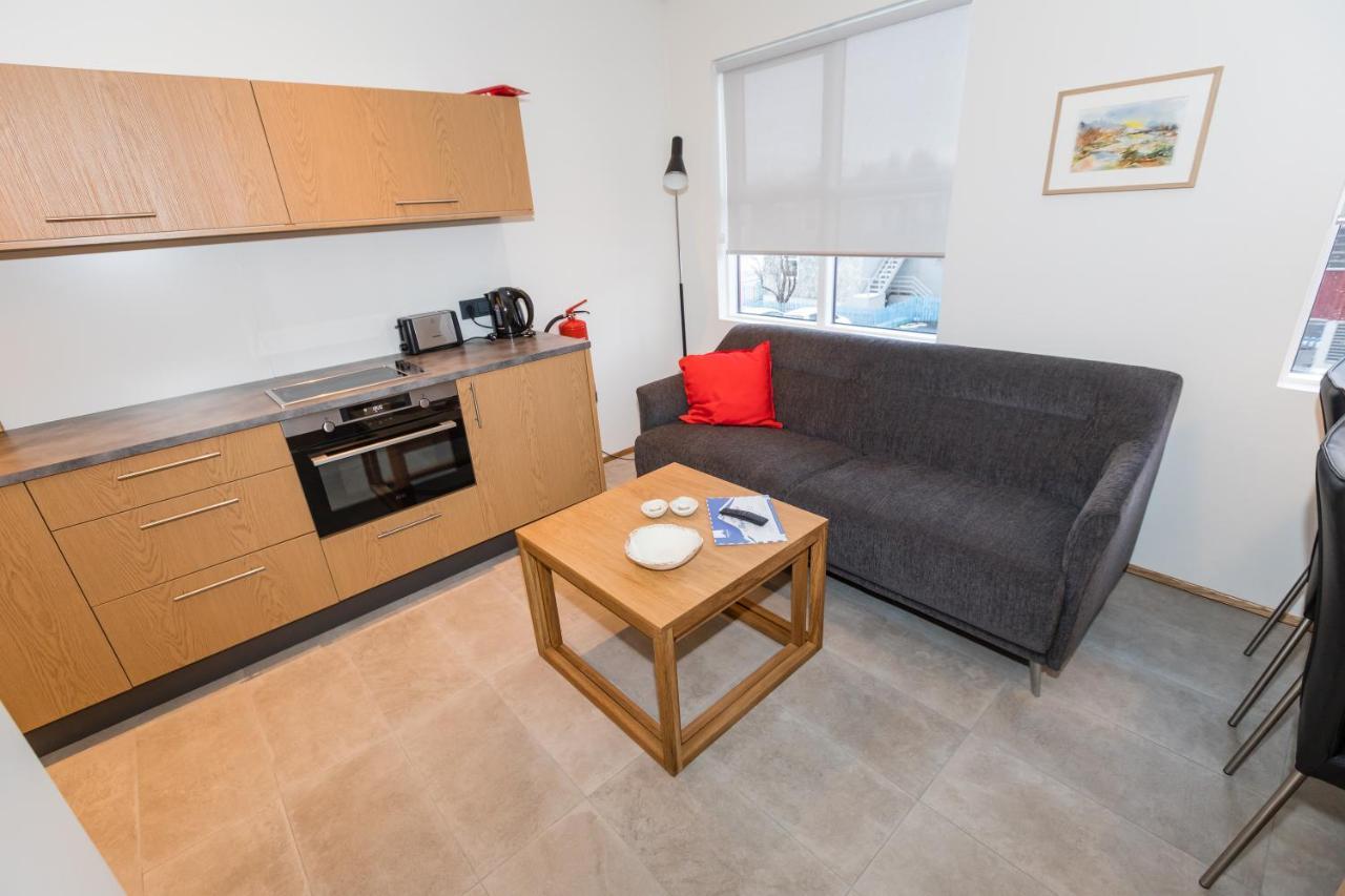 آكيورِيْري Hrimland Apartments المظهر الخارجي الصورة